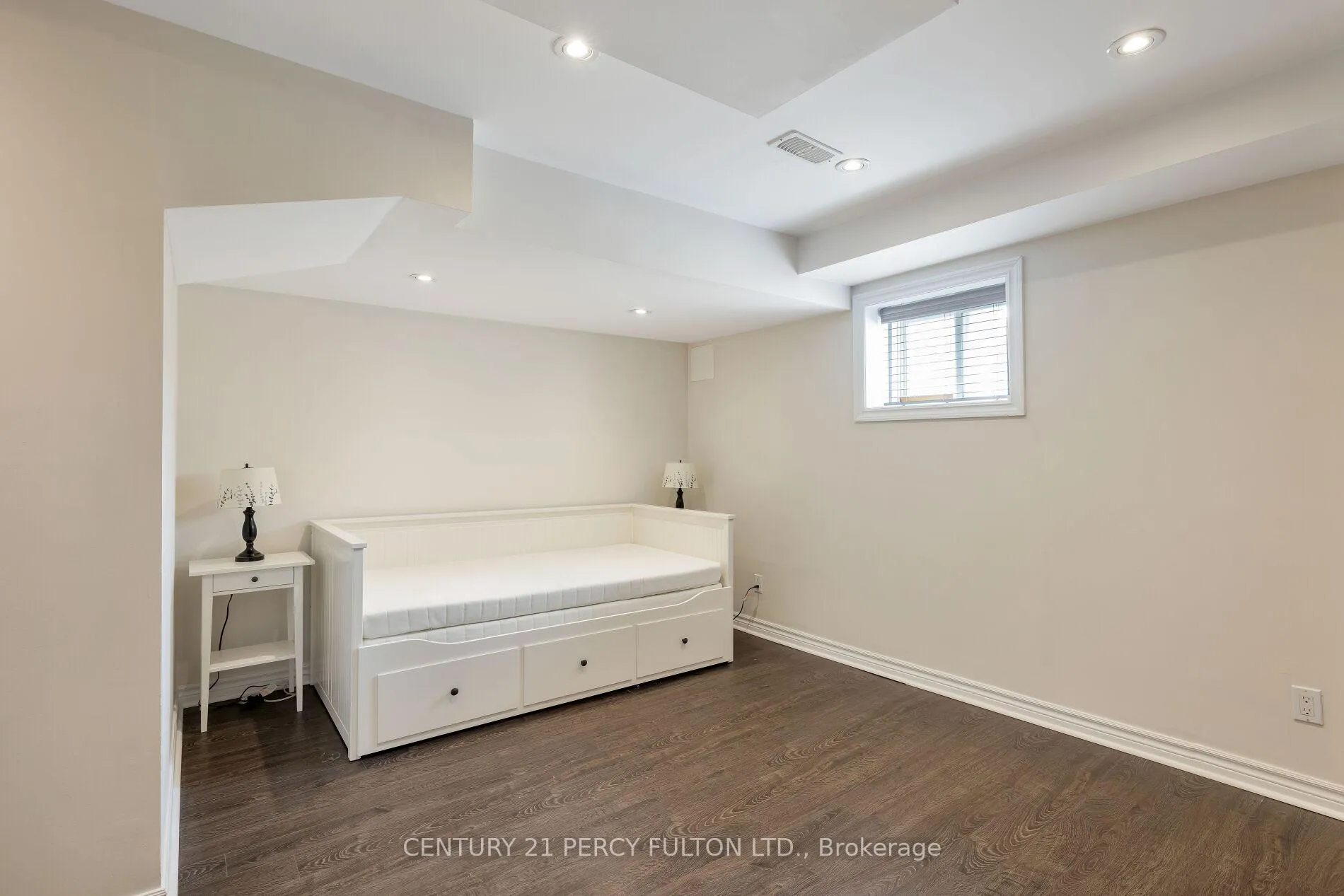 Photo 44 of 202 Sky Harbour Drive, Brampton, Bram West — HOMEH