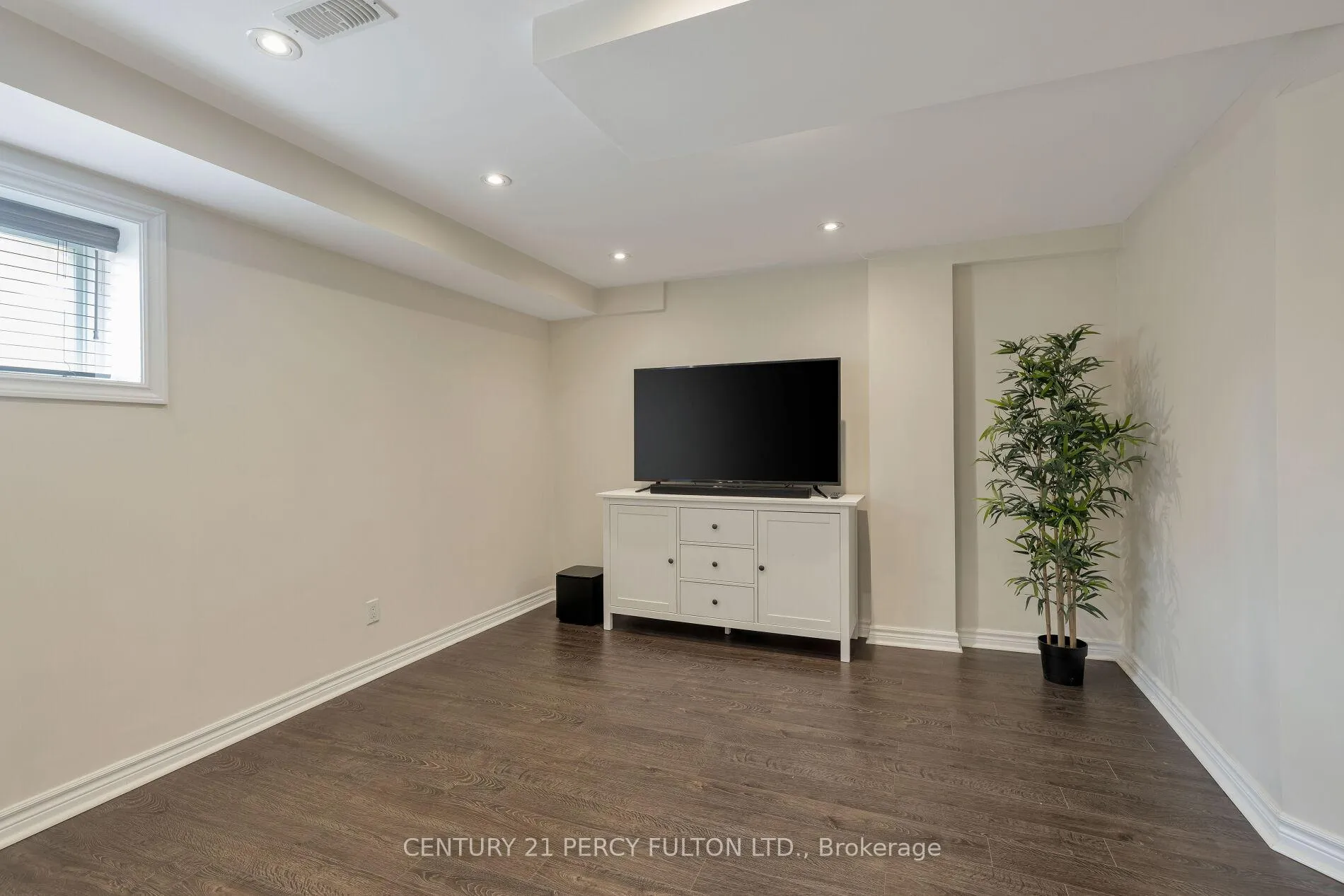 Photo 45 of 202 Sky Harbour Drive, Brampton, Bram West — HOMEH