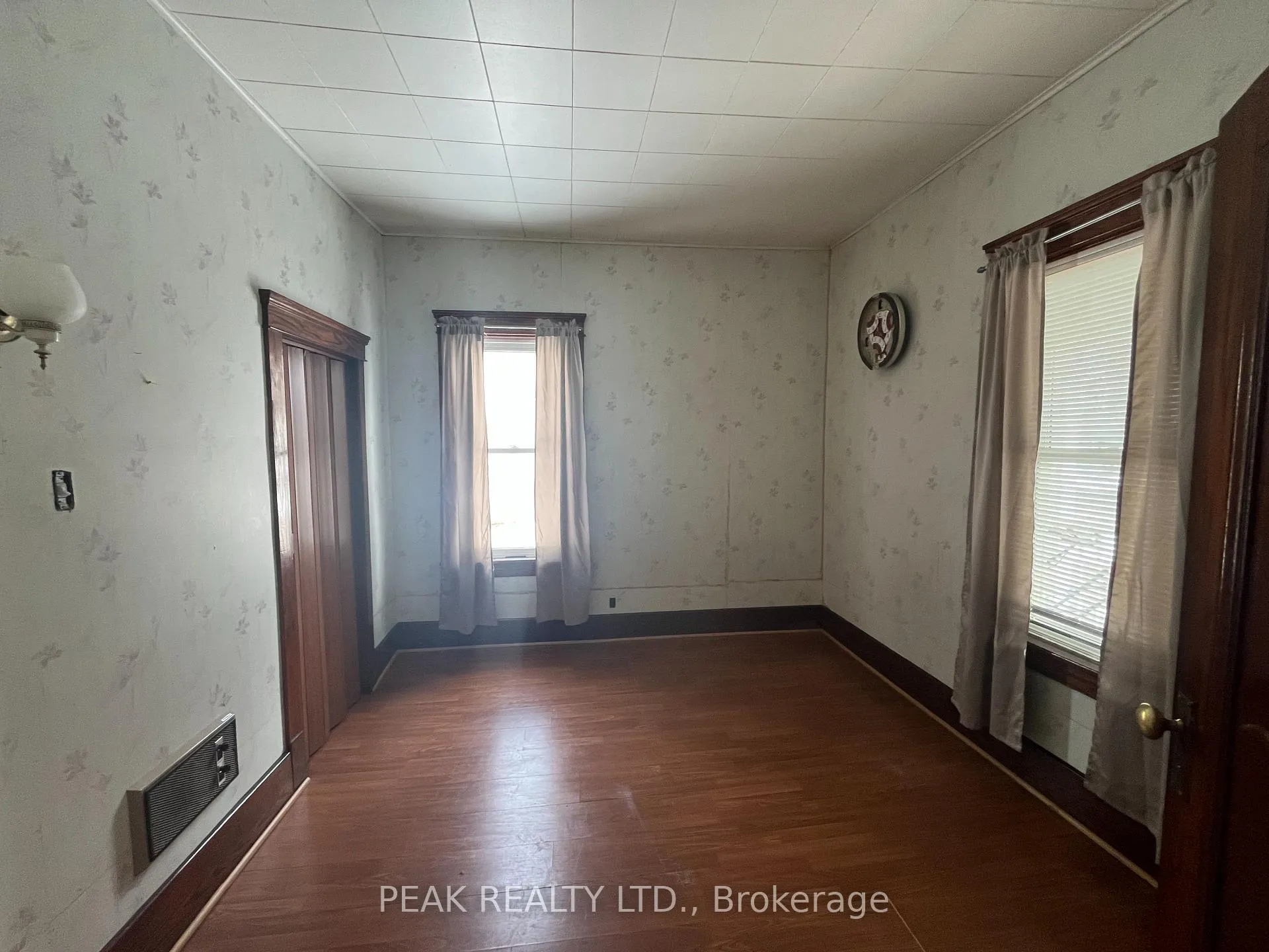 Photo 5 of 152 Elm Street, Chatham-Kent, Bothwell — HOMEH
