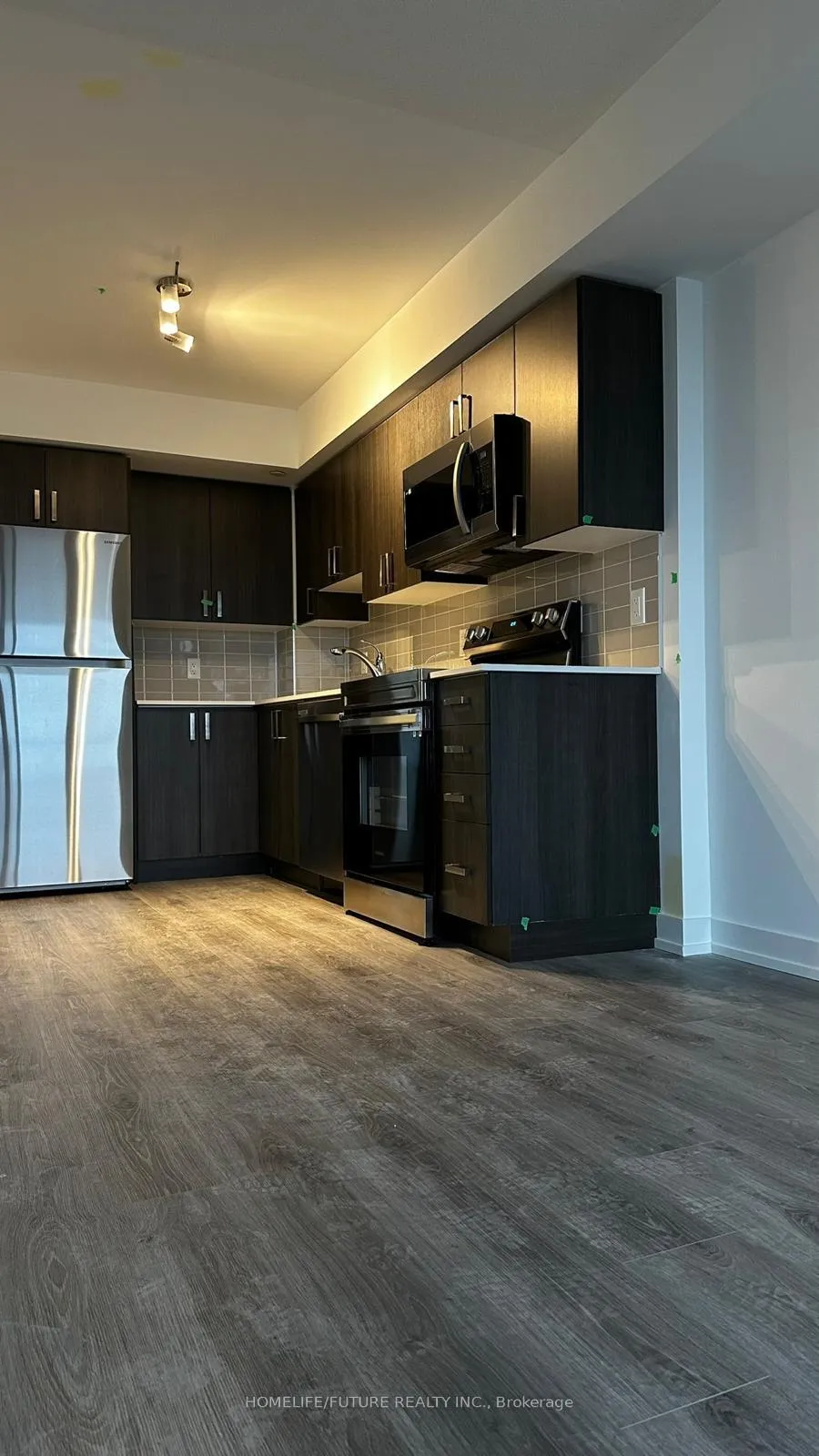 Photo 3 of Unit 9, 1480 Bayly Street, Pickering, Bay Ridges — HOMEH