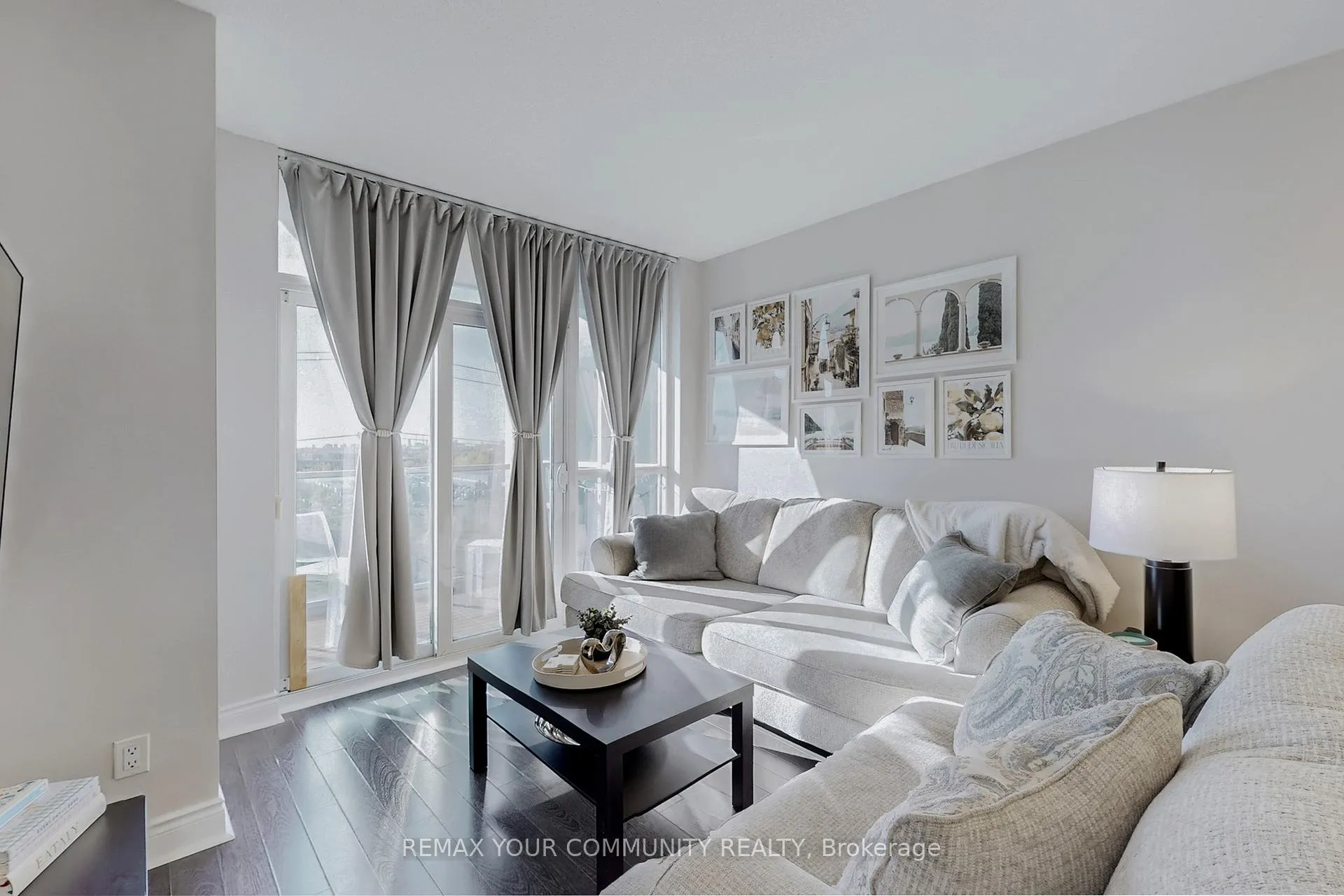 Photo 3 of Unit 962, 23 Cox Boulevard, Markham, Unionville — HOMEH