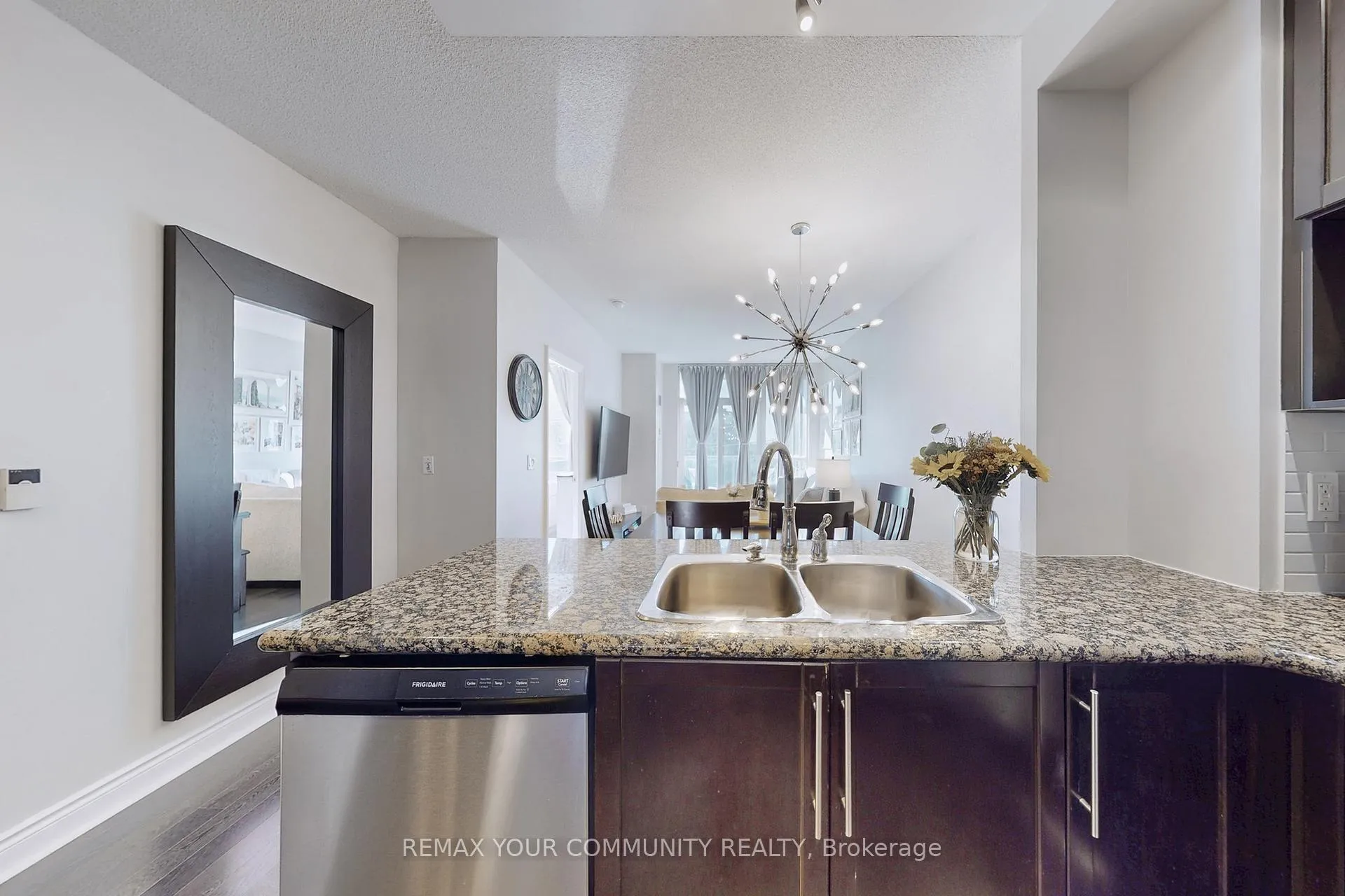 Photo 8 of Unit 962, 23 Cox Boulevard, Markham, Unionville — HOMEH