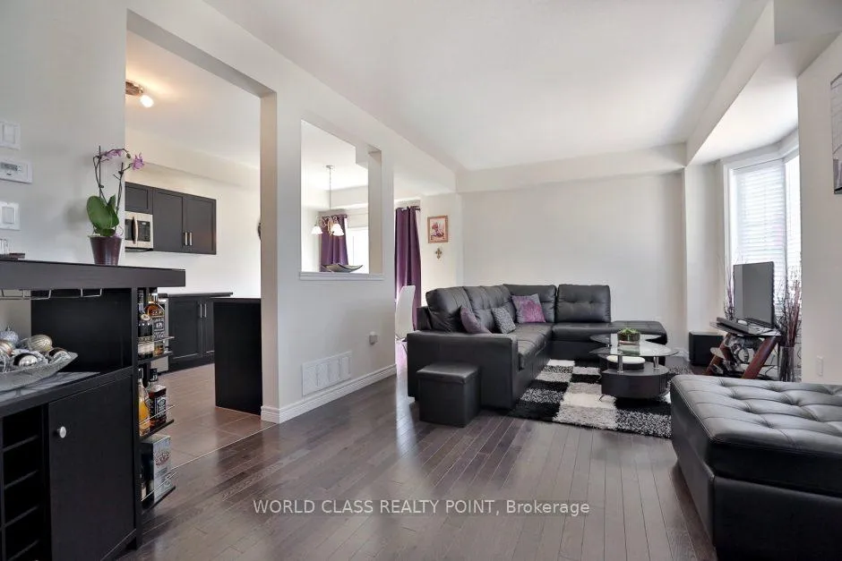 Photo 5 of Unit 38, 7 Lakelawn Road, Grimsby, Grimsby Beach — HOMEH