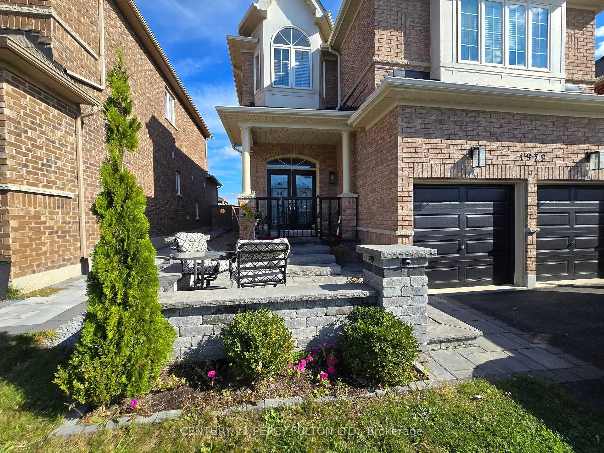 Photo 2 of 1979 Riverton Street, Oshawa, Taunton — HOMEH