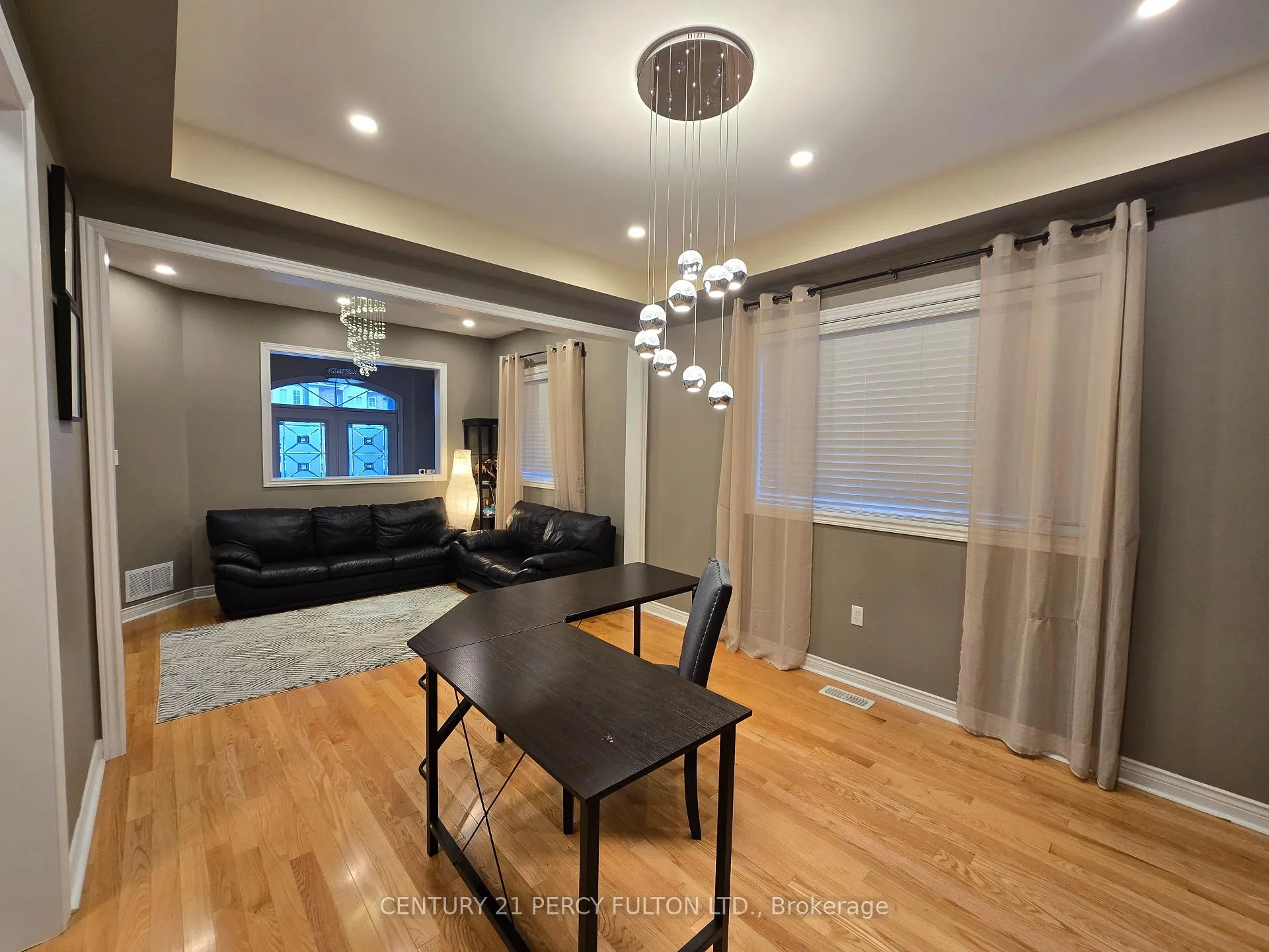 Photo 9 of 1979 Riverton Street, Oshawa, Taunton — HOMEH