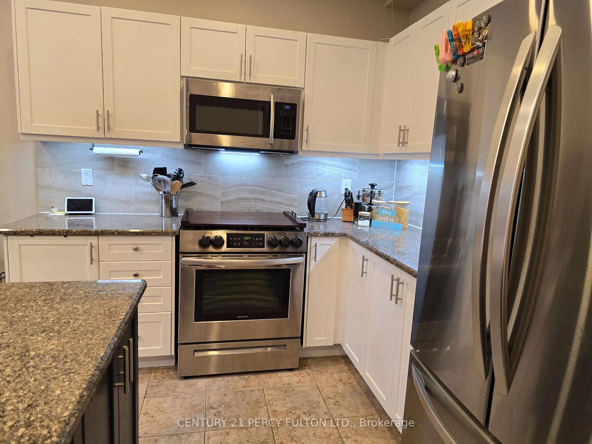 Photo 16 of 1979 Riverton Street, Oshawa, Taunton — HOMEH