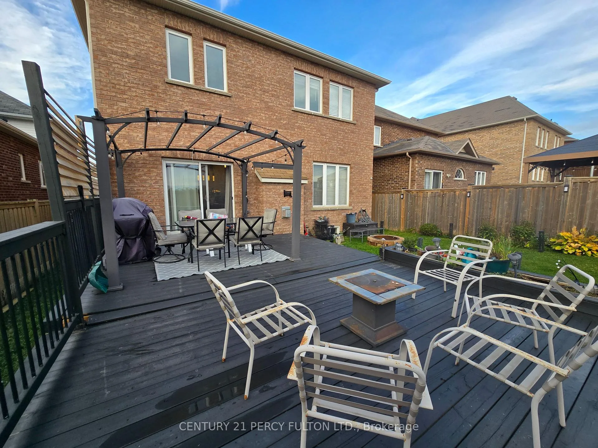 Photo 32 of 1979 Riverton Street, Oshawa, Taunton — HOMEH