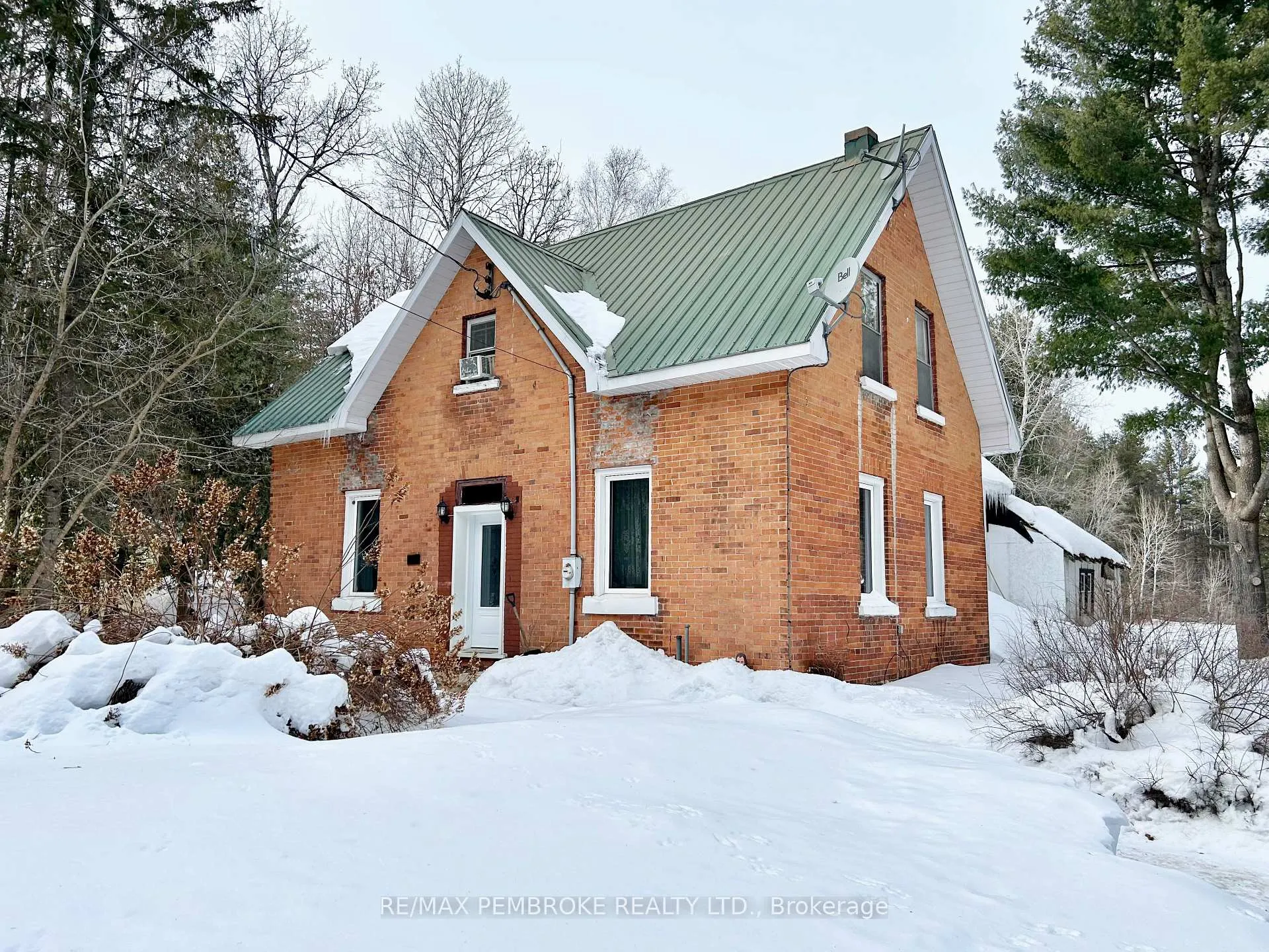Photo 1 of 476 Airport Road, Petawawa — HOMEH