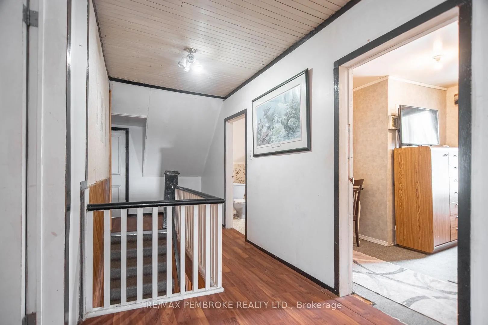 Photo 5 of 476 Airport Road, Petawawa — HOMEH