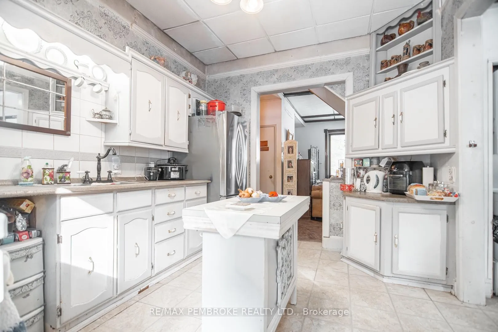 Photo 13 of 476 Airport Road, Petawawa — HOMEH