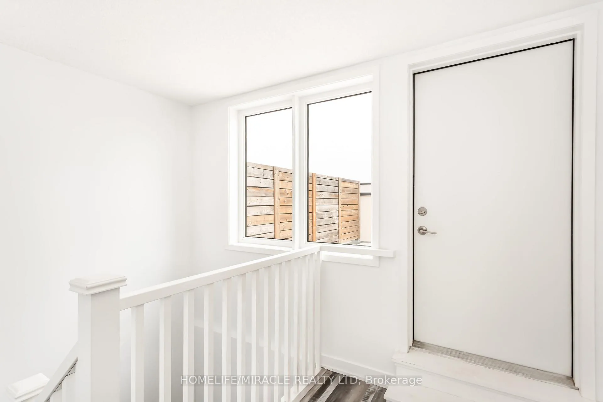 Photo 16 of Unit 203, 1137 Cooke Boulevard, Burlington, LaSalle — HOMEH