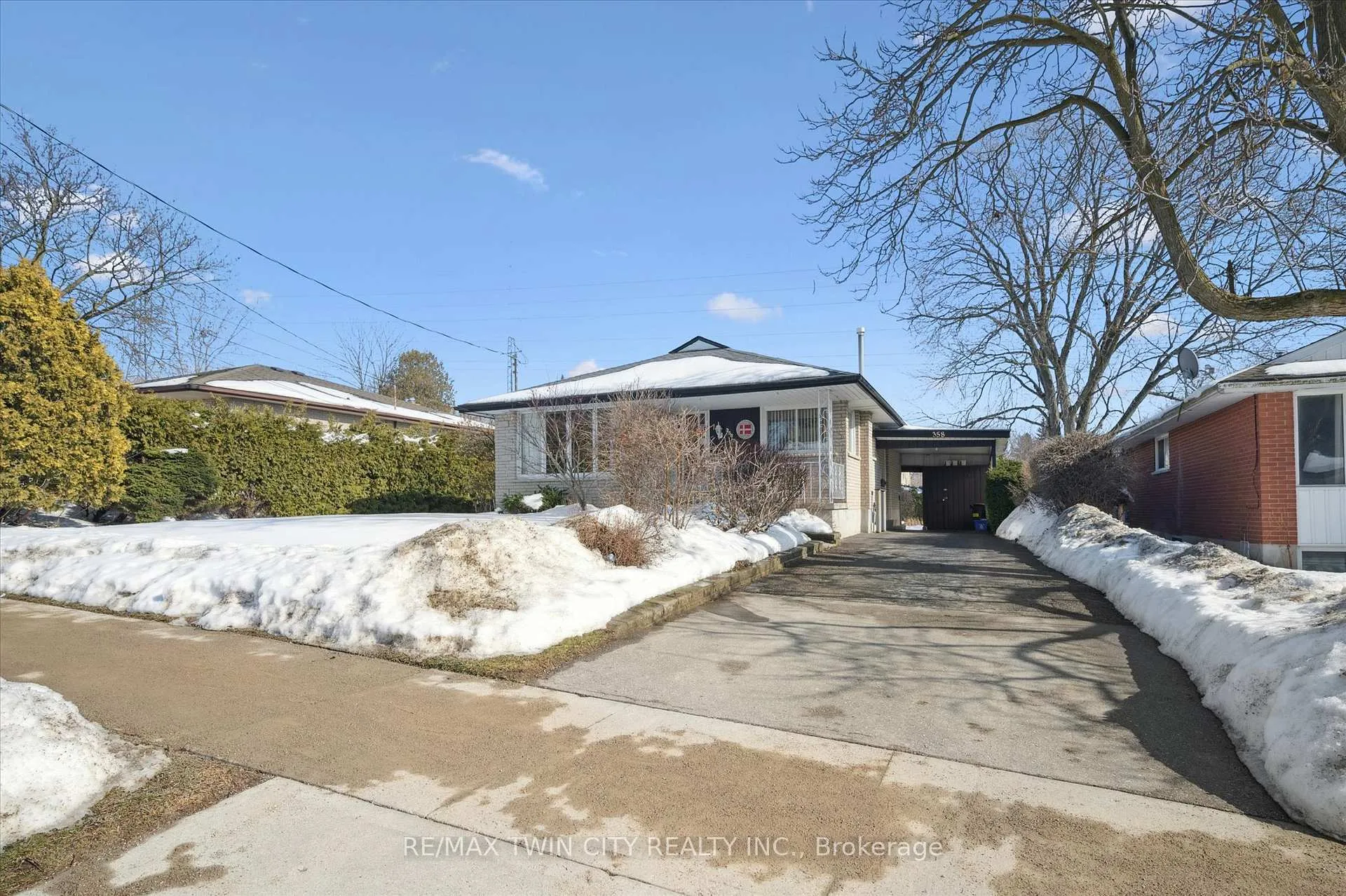 Photo 1 of 358 Southill Drive, Kitchener — HOMEH