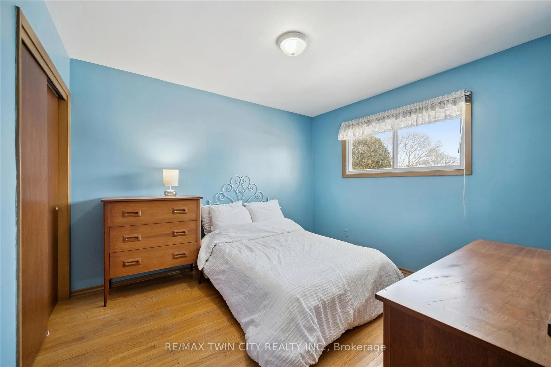 Photo 18 of 358 Southill Drive, Kitchener — HOMEH