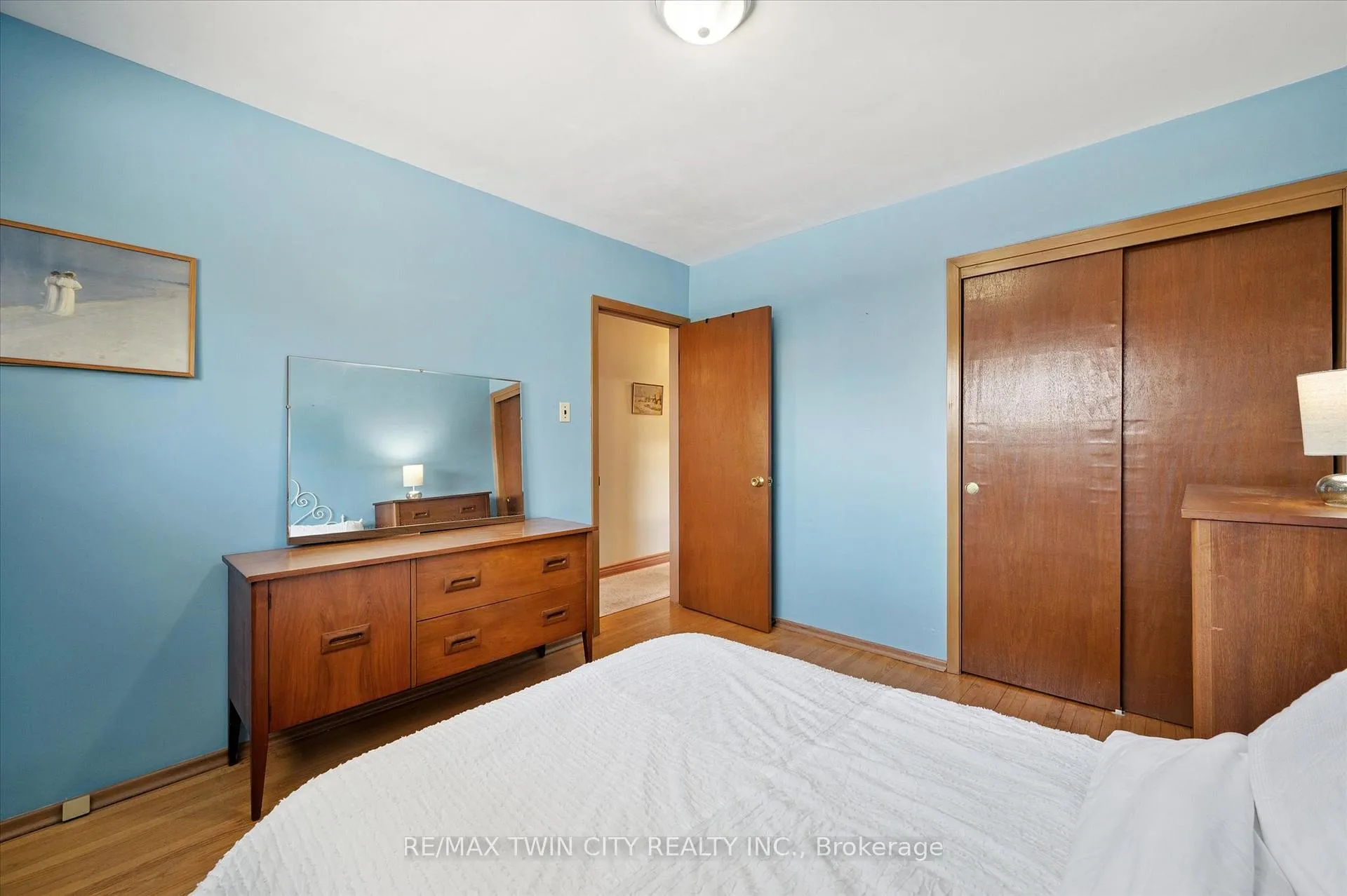 Photo 19 of 358 Southill Drive, Kitchener — HOMEH