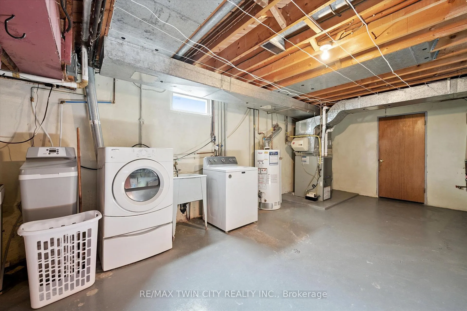 Photo 25 of 358 Southill Drive, Kitchener — HOMEH