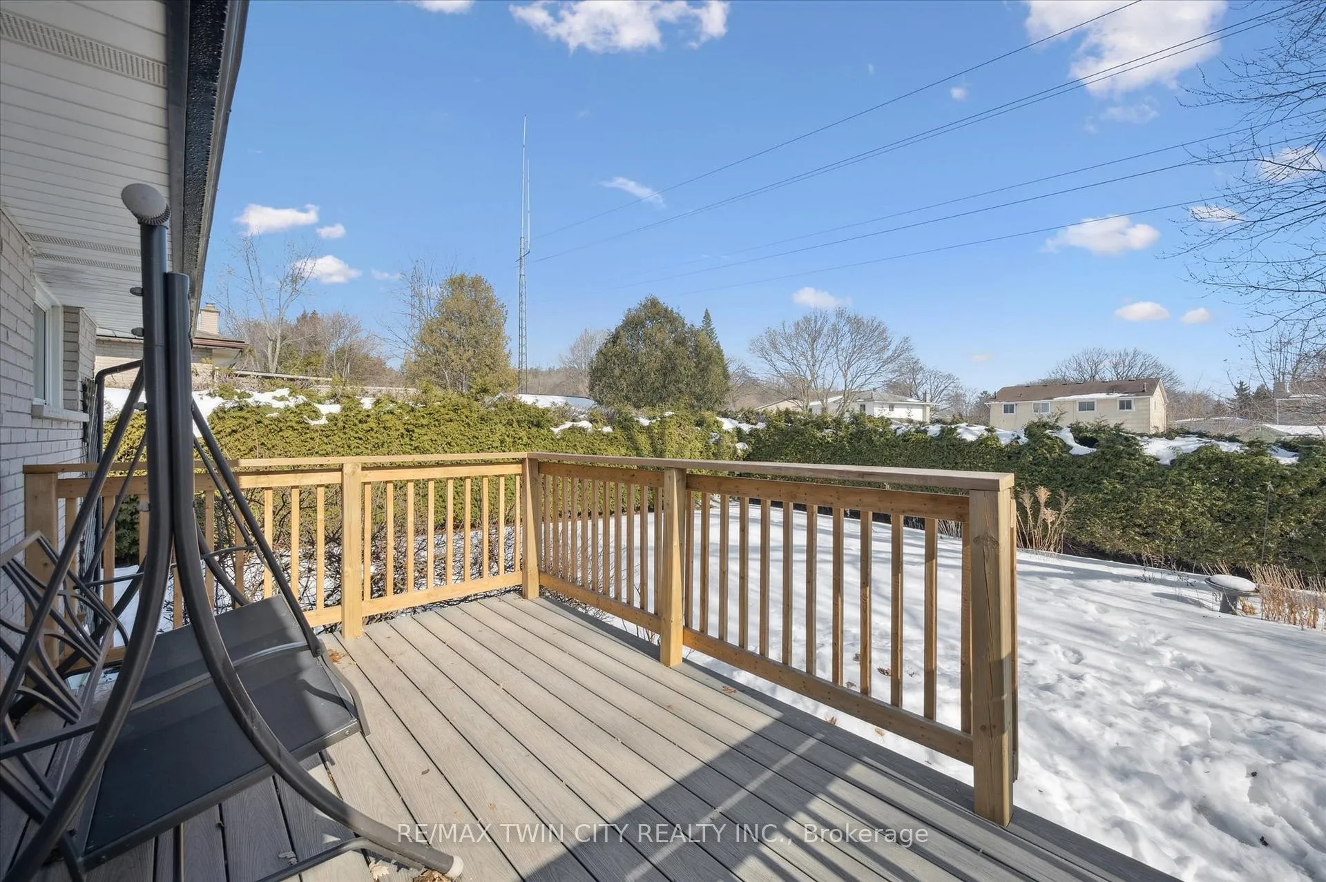 Photo 32 of 358 Southill Drive, Kitchener — HOMEH
