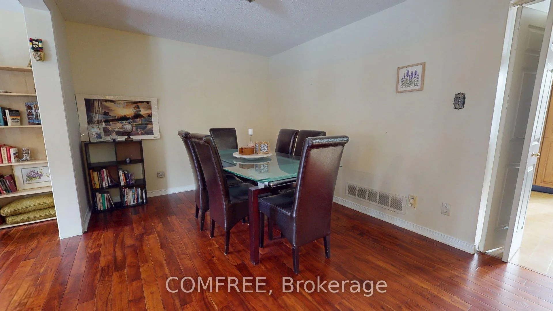 Photo 4 of 22 Arbordale Crescent, Ottawa, Centrepointe — HOMEH
