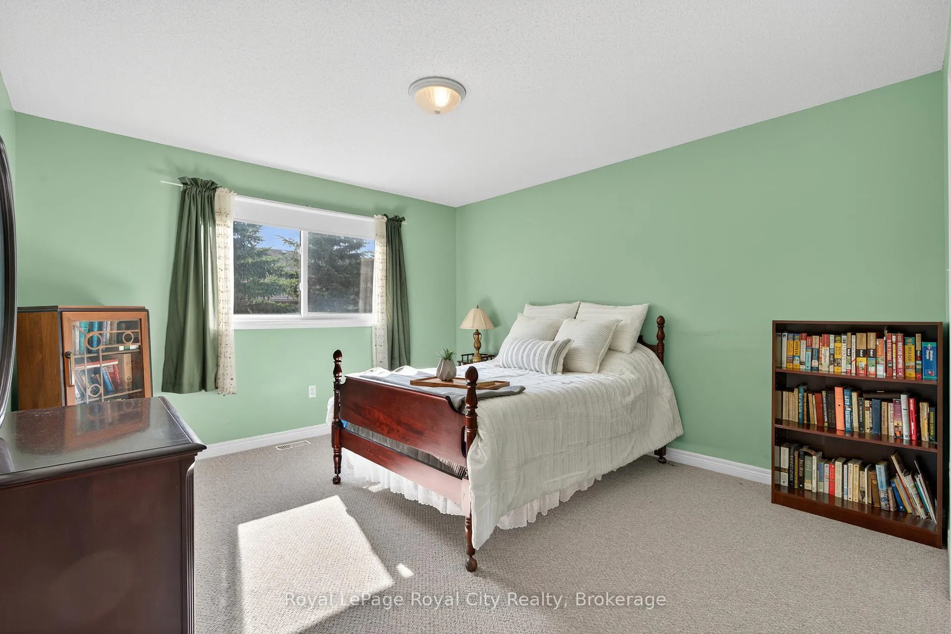 Photo 27 of 22 Thornton Street, Guelph, Grange Road — HOMEH