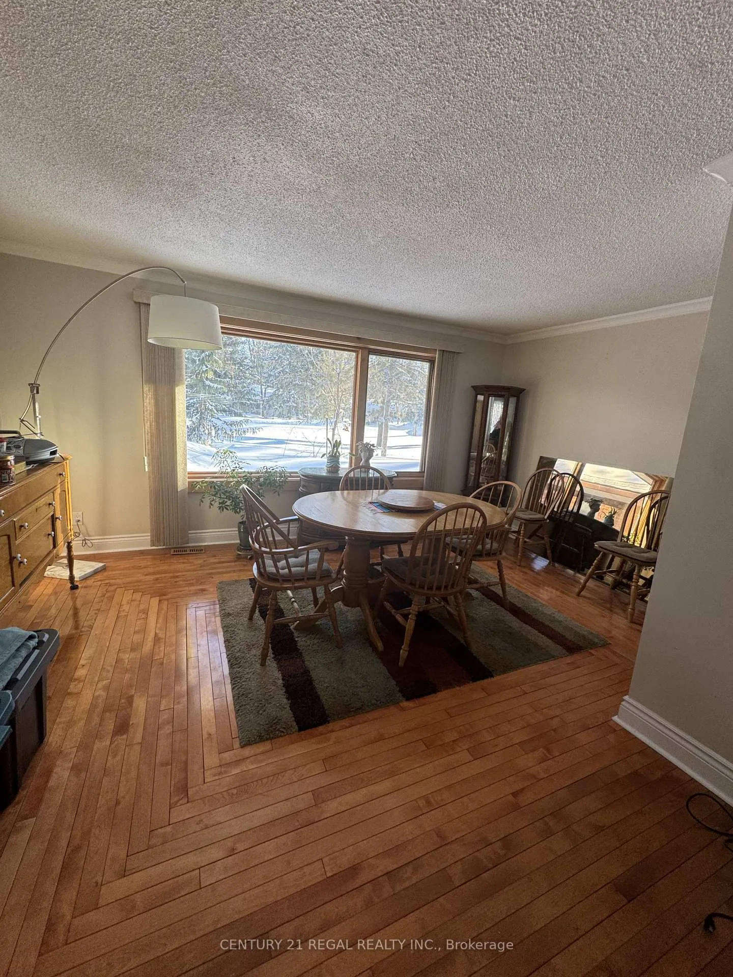 Photo 5 of 156 39th Street S, Wasaga Beach — HOMEH