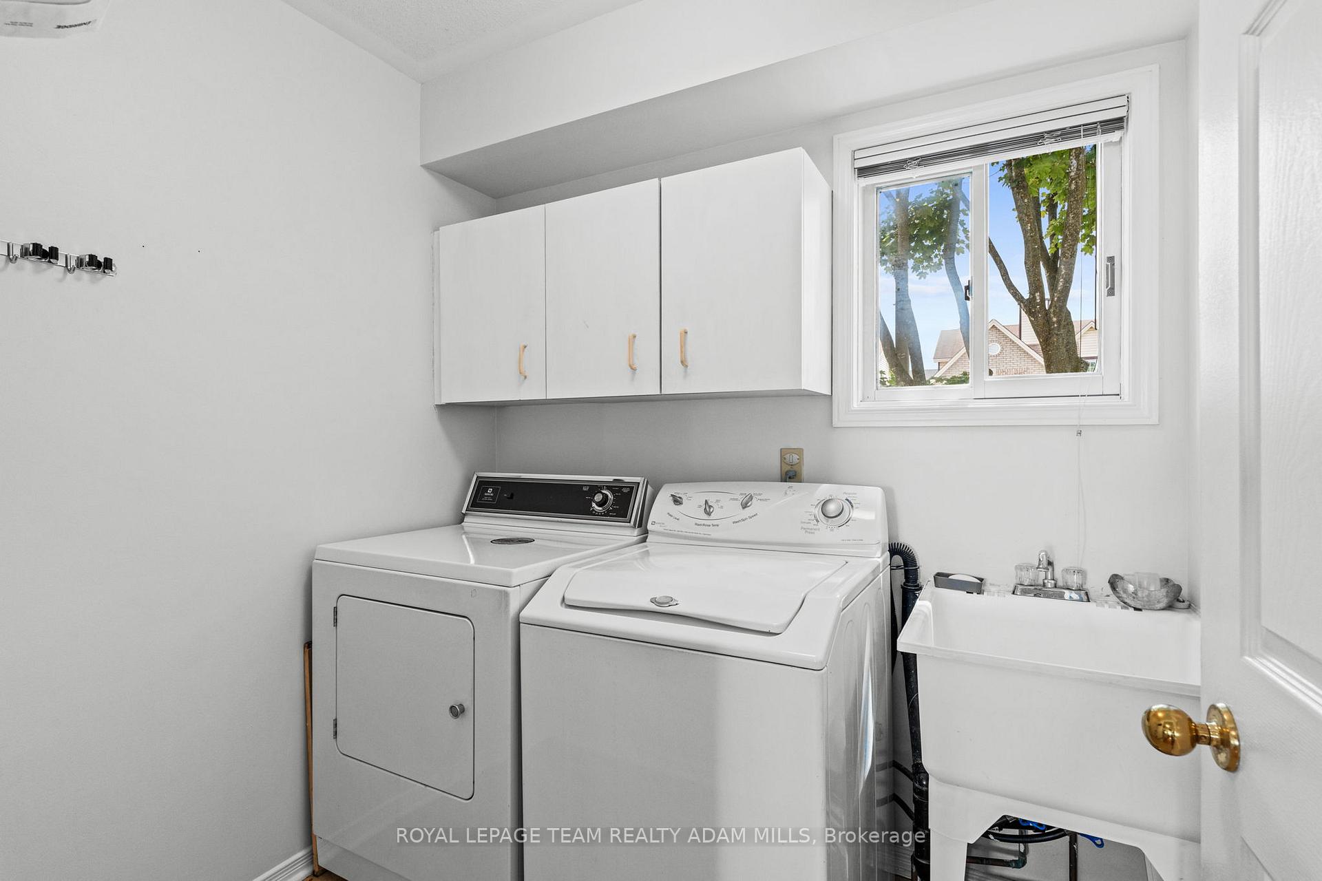 Photo 18 of 1 Briermoor Crescent, Ottawa, Hunt Club Park/Greenboro — HOMEH