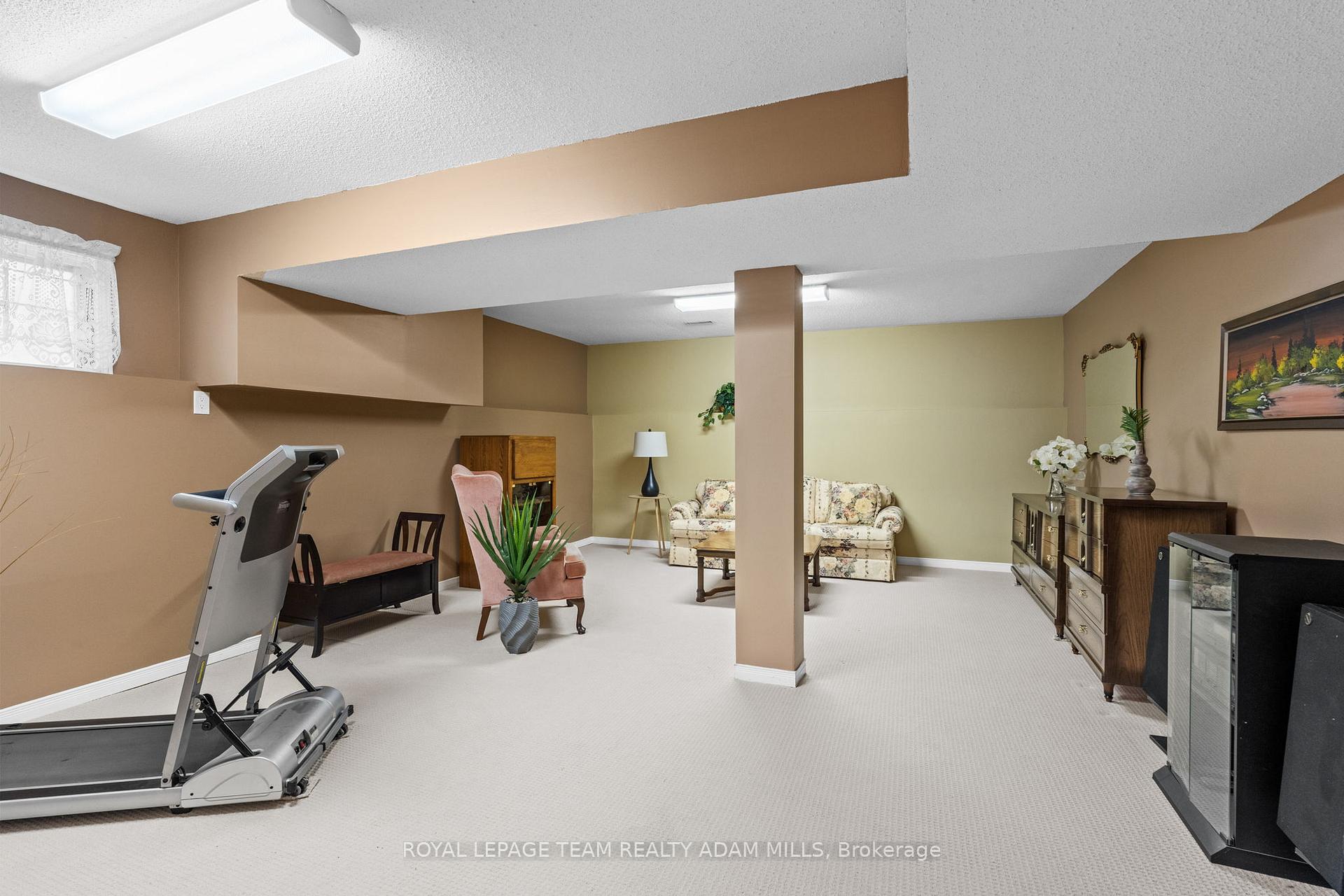 Photo 31 of 1 Briermoor Crescent, Ottawa, Hunt Club Park/Greenboro — HOMEH
