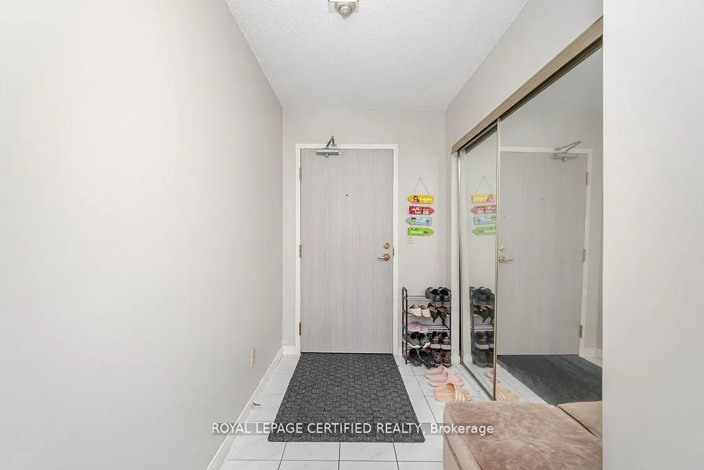 Photo 5 of Unit 803, 140 Dunlop Street E, Barrie, City Centre — HOMEH