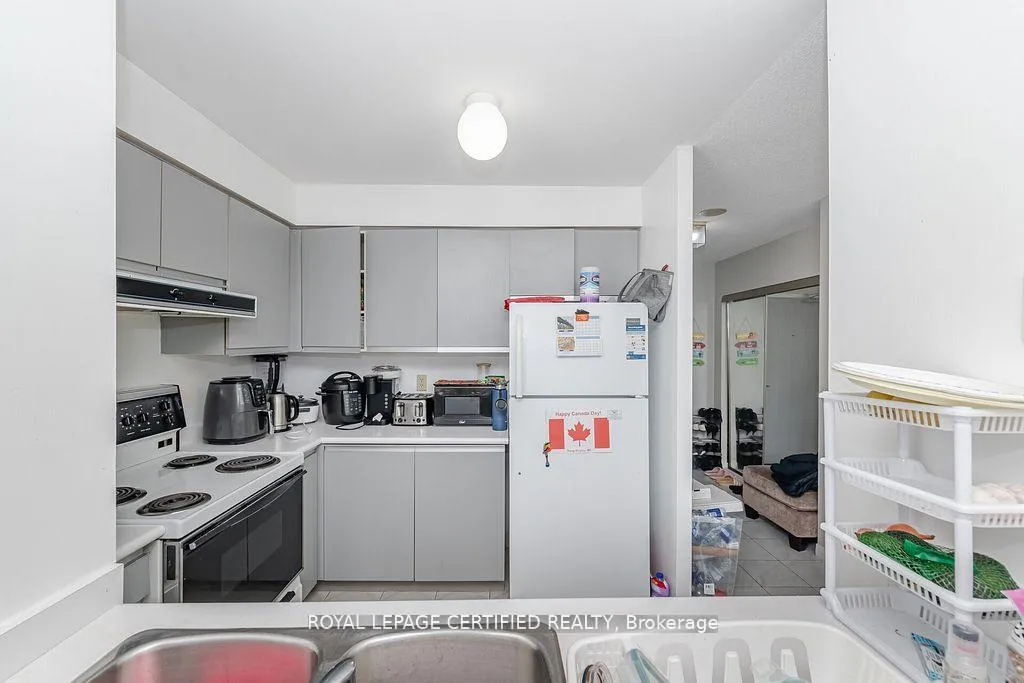 Photo 8 of Unit 803, 140 Dunlop Street E, Barrie, City Centre — HOMEH