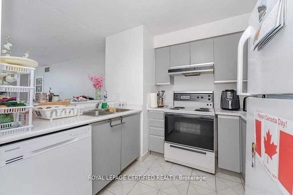 Photo 9 of Unit 803, 140 Dunlop Street E, Barrie, City Centre — HOMEH