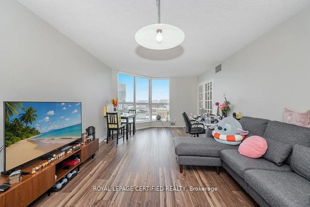 Photo 11 of Unit 803, 140 Dunlop Street E, Barrie, City Centre — HOMEH