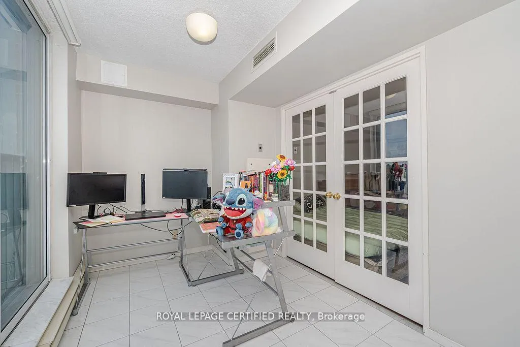 Photo 17 of Unit 803, 140 Dunlop Street E, Barrie, City Centre — HOMEH