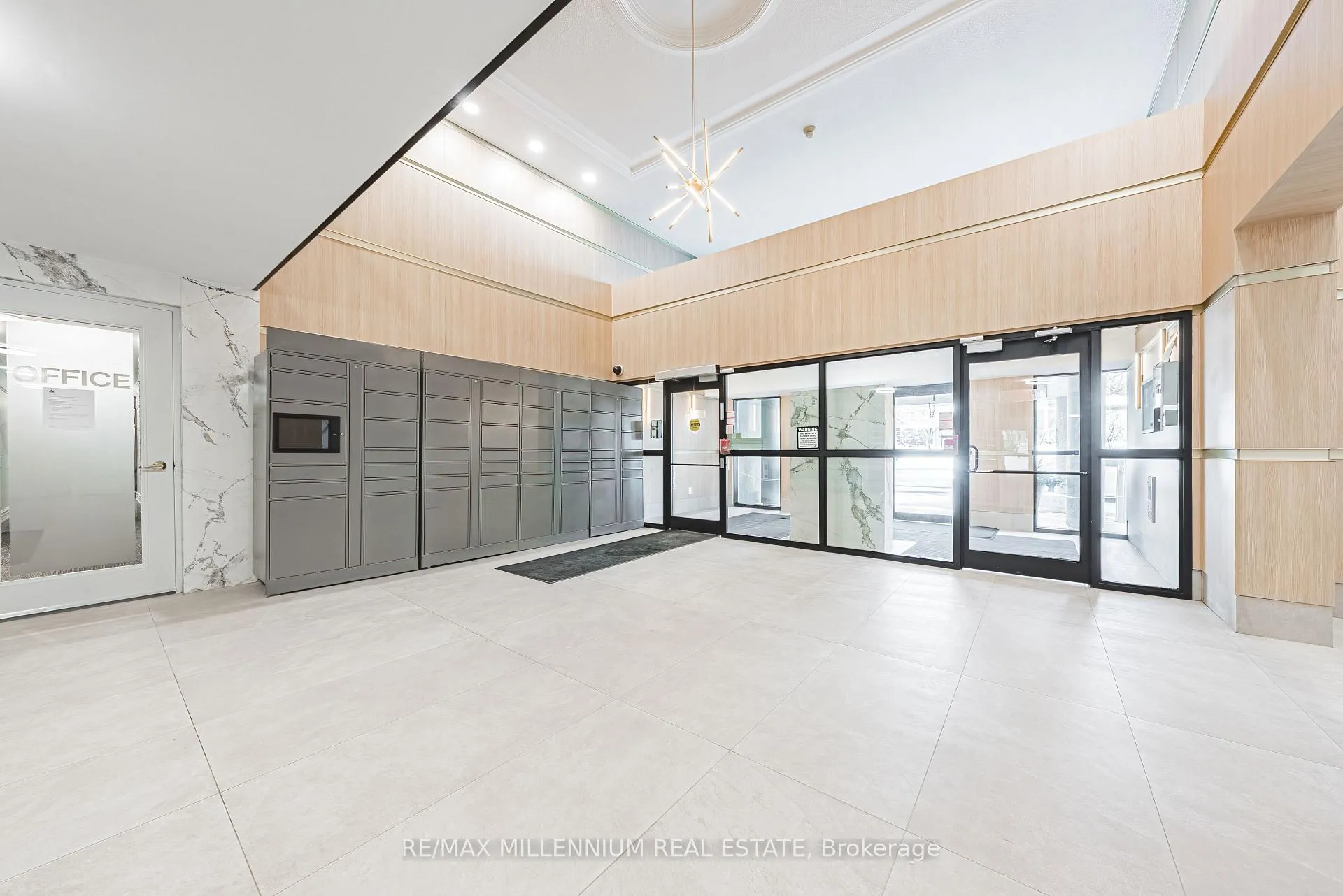 Photo 2 of Unit 708, 2160 Lakeshore Road, Burlington, Brant — HOMEH