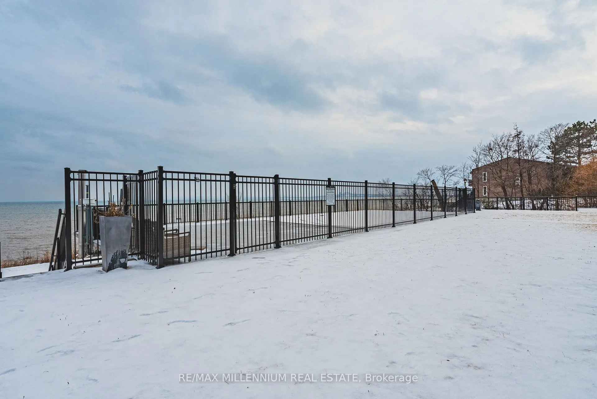 Photo 13 of Unit 708, 2160 Lakeshore Road, Burlington, Brant — HOMEH