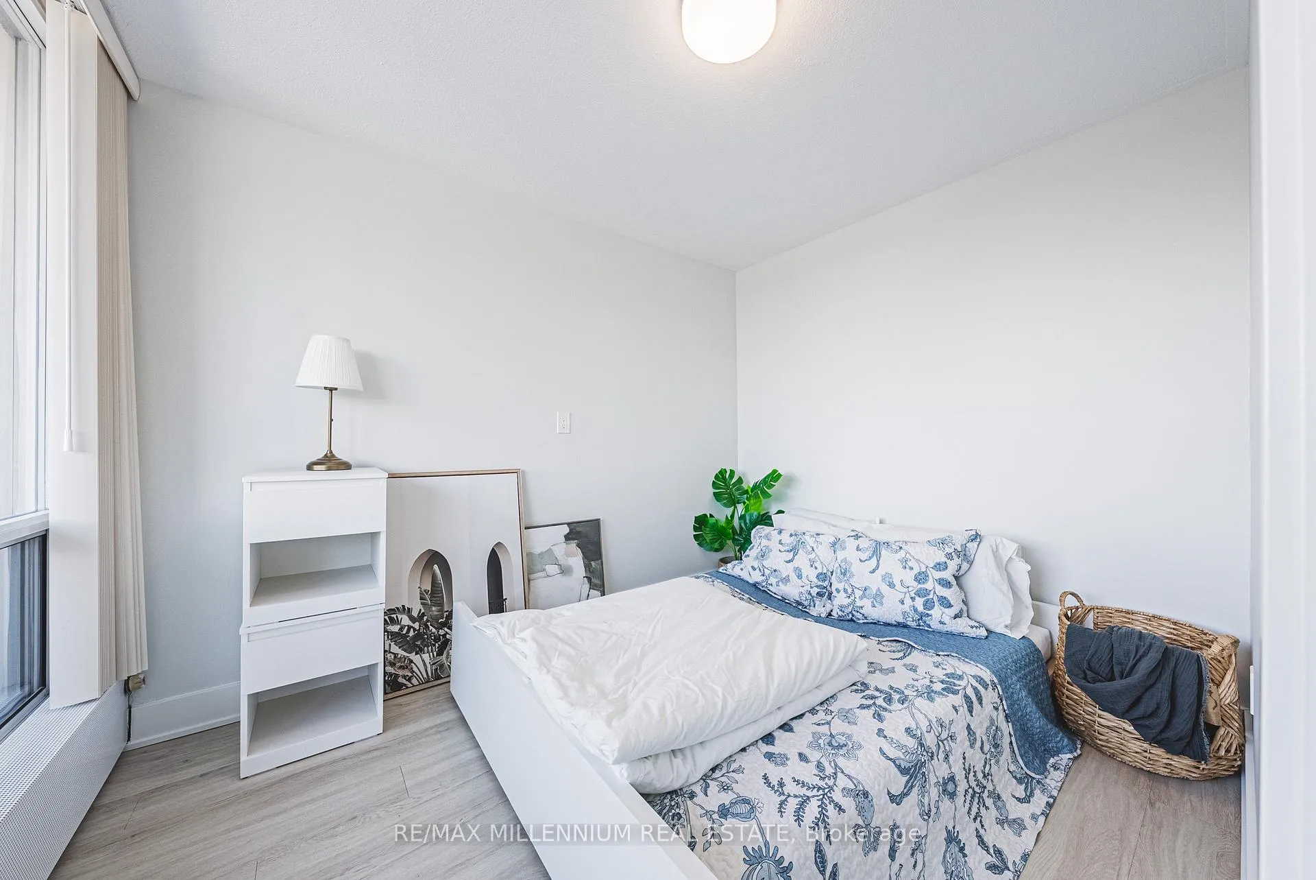 Photo 23 of Unit 708, 2160 Lakeshore Road, Burlington, Brant — HOMEH