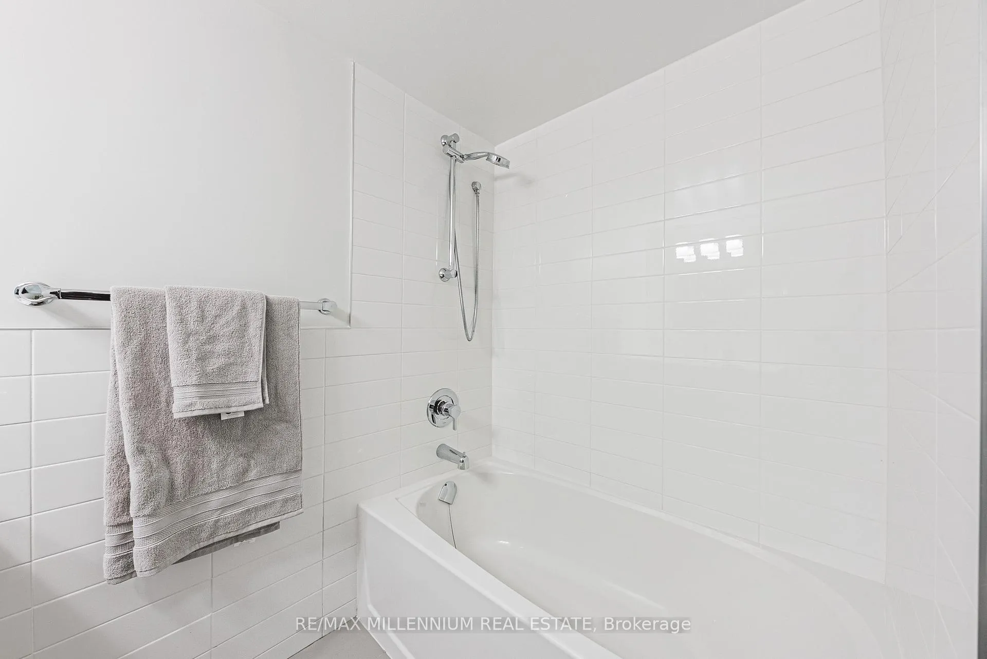 Photo 28 of Unit 708, 2160 Lakeshore Road, Burlington, Brant — HOMEH