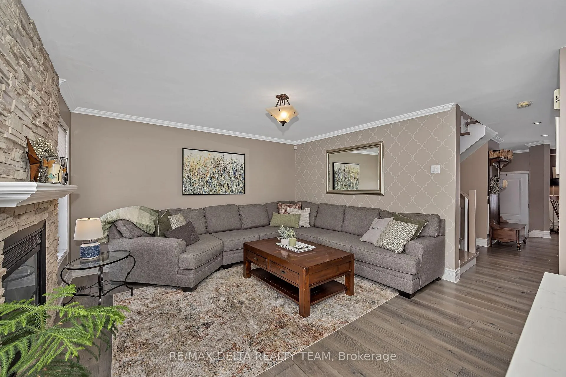 Photo 4 of 39 Sunvale Way, Ottawa, Barrhaven East — HOMEH