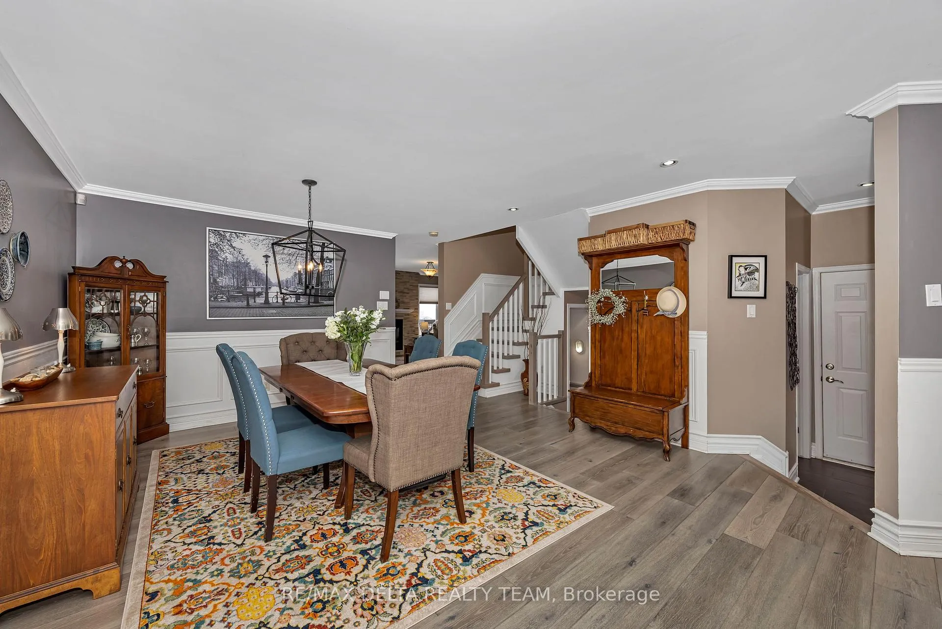 Photo 9 of 39 Sunvale Way, Ottawa, Barrhaven East — HOMEH