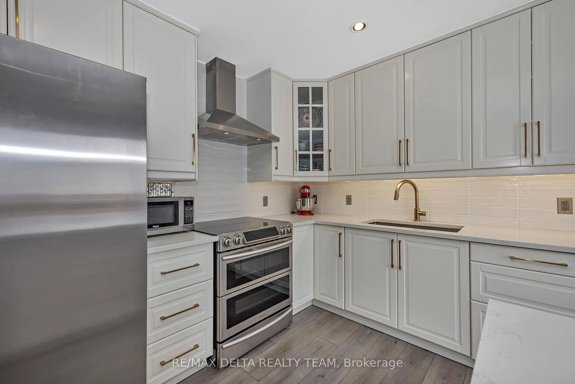 Photo 11 of 39 Sunvale Way, Ottawa, Barrhaven East — HOMEH