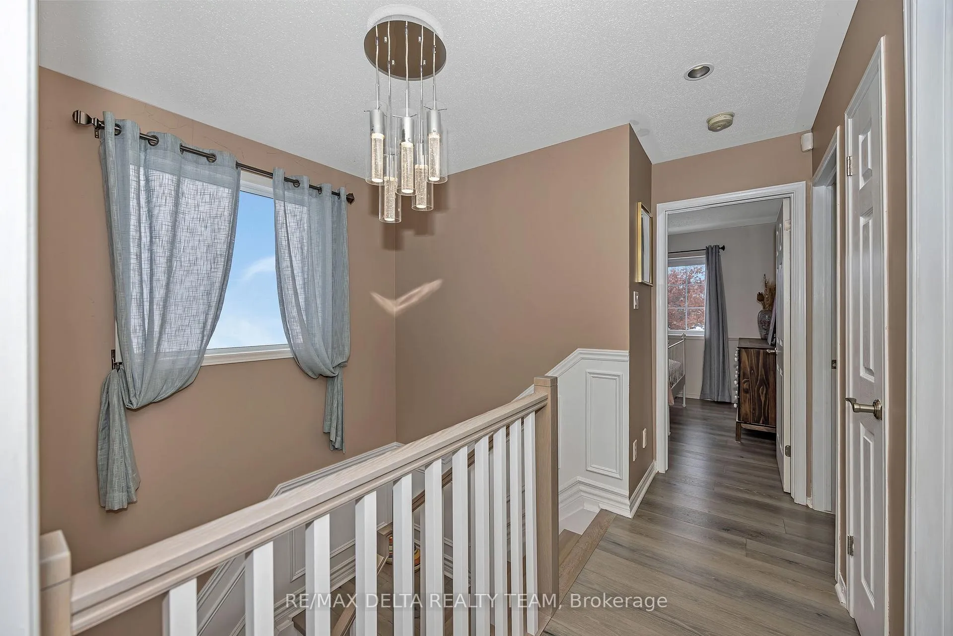 Photo 17 of 39 Sunvale Way, Ottawa, Barrhaven East — HOMEH
