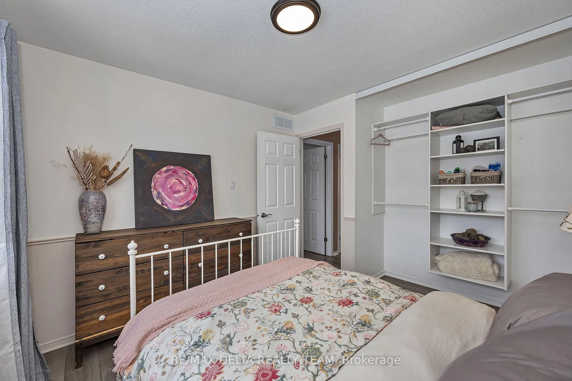 Photo 24 of 39 Sunvale Way, Ottawa, Barrhaven East — HOMEH
