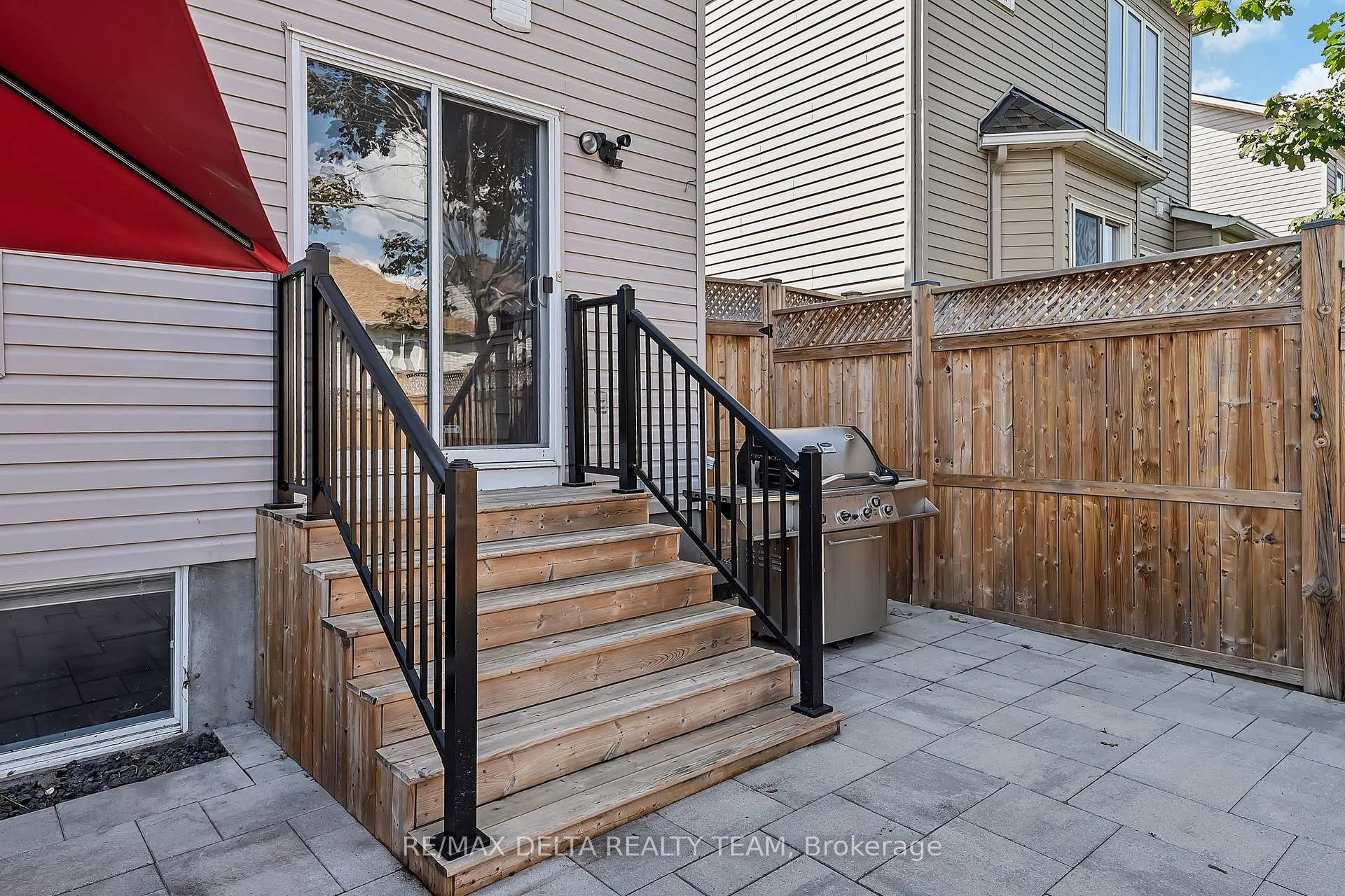 Photo 37 of 39 Sunvale Way, Ottawa, Barrhaven East — HOMEH