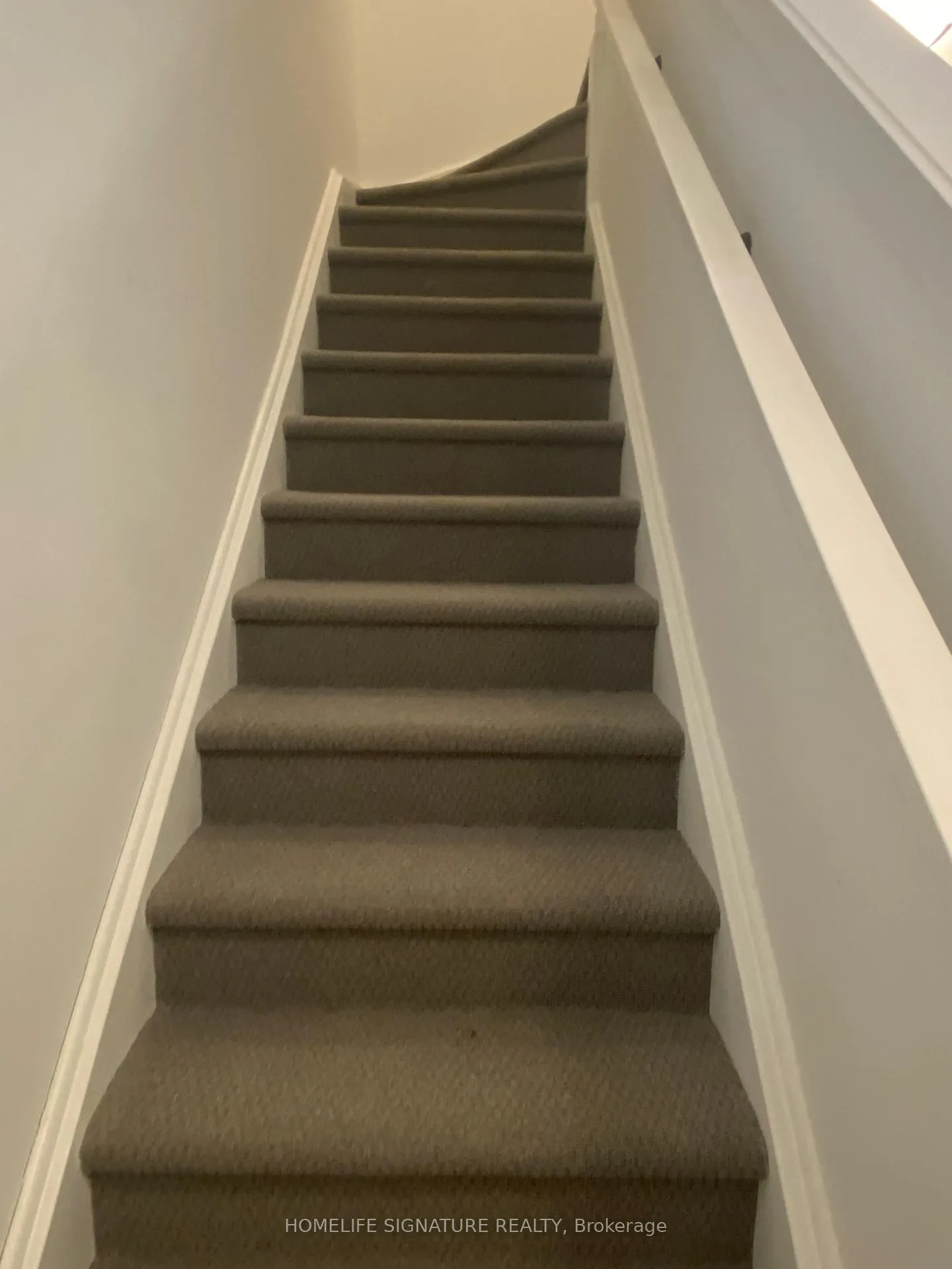 Photo 9 of Unit 15, 5 Romilly Avenue, Brampton, Northwest Brampton — HOMEH