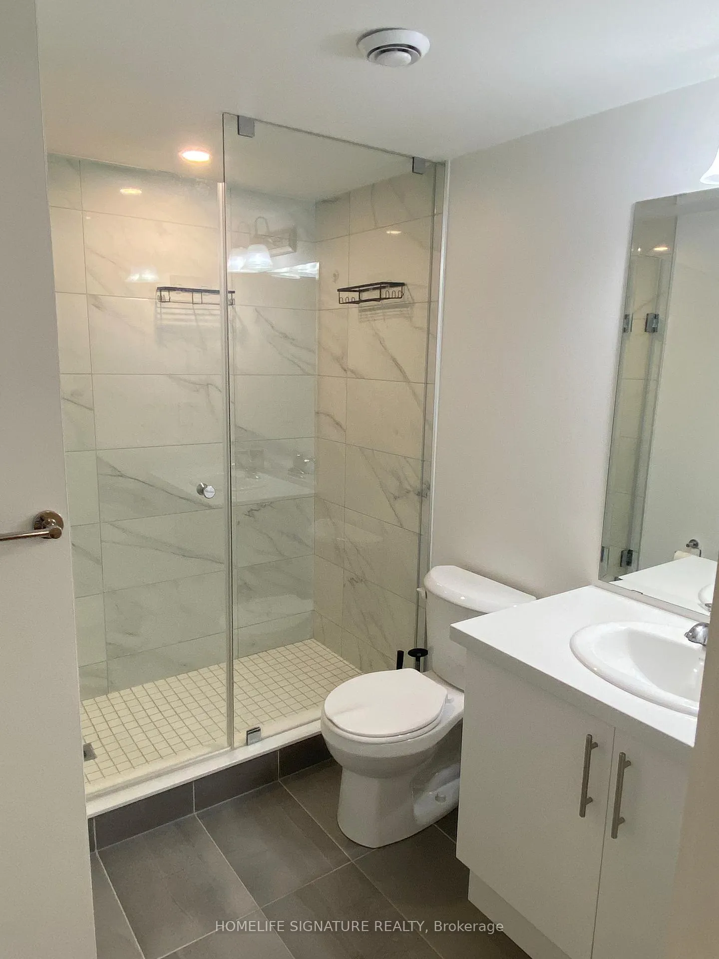 Photo 10 of Unit 15, 5 Romilly Avenue, Brampton, Northwest Brampton — HOMEH