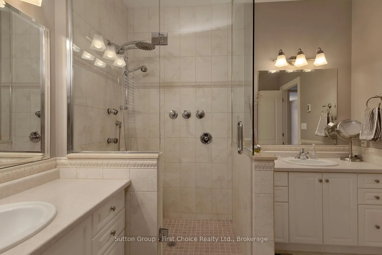 Photo 27 of 32 North Pointe Drive, Stratford — HOMEH