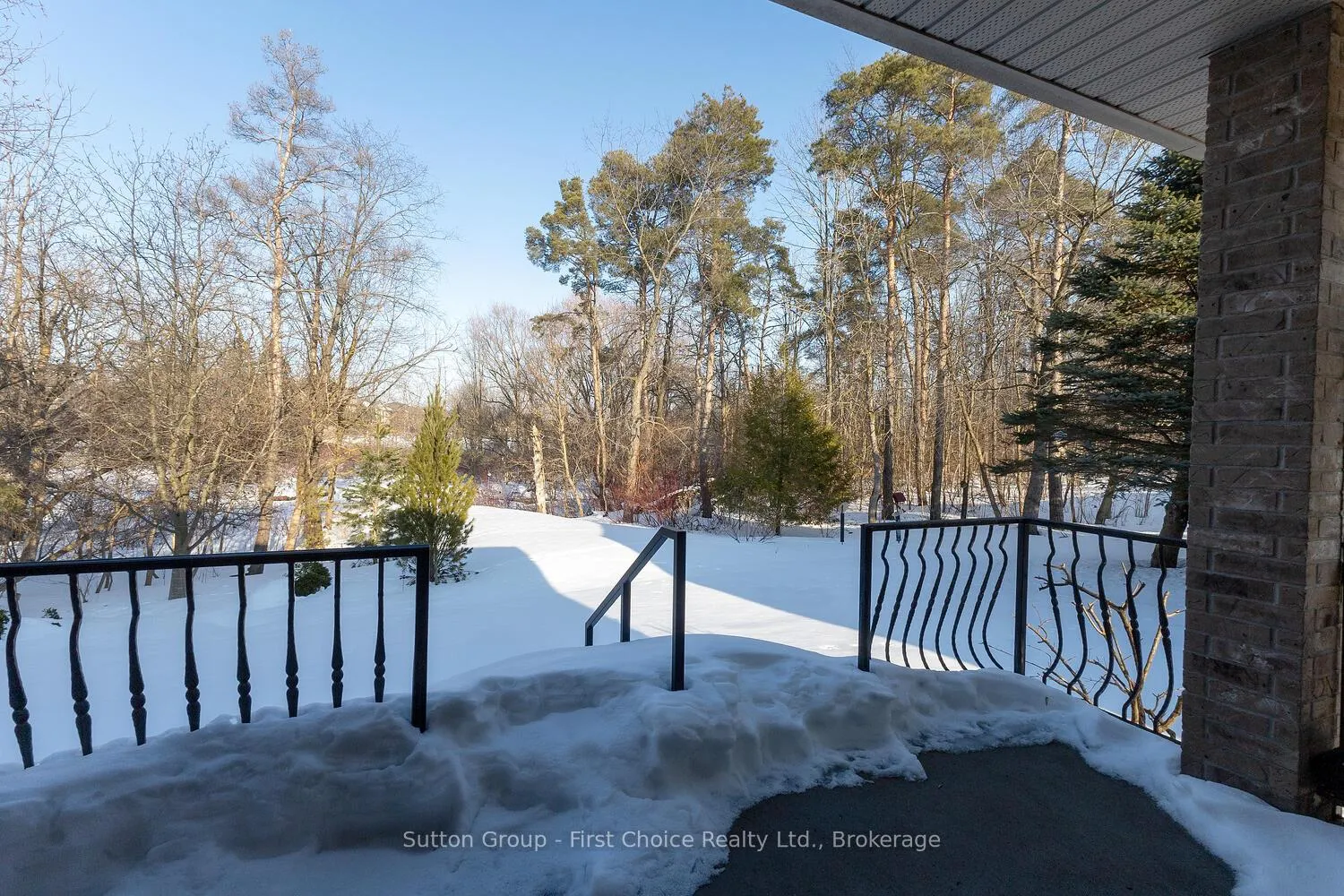 Photo 38 of 32 North Pointe Drive, Stratford — HOMEH