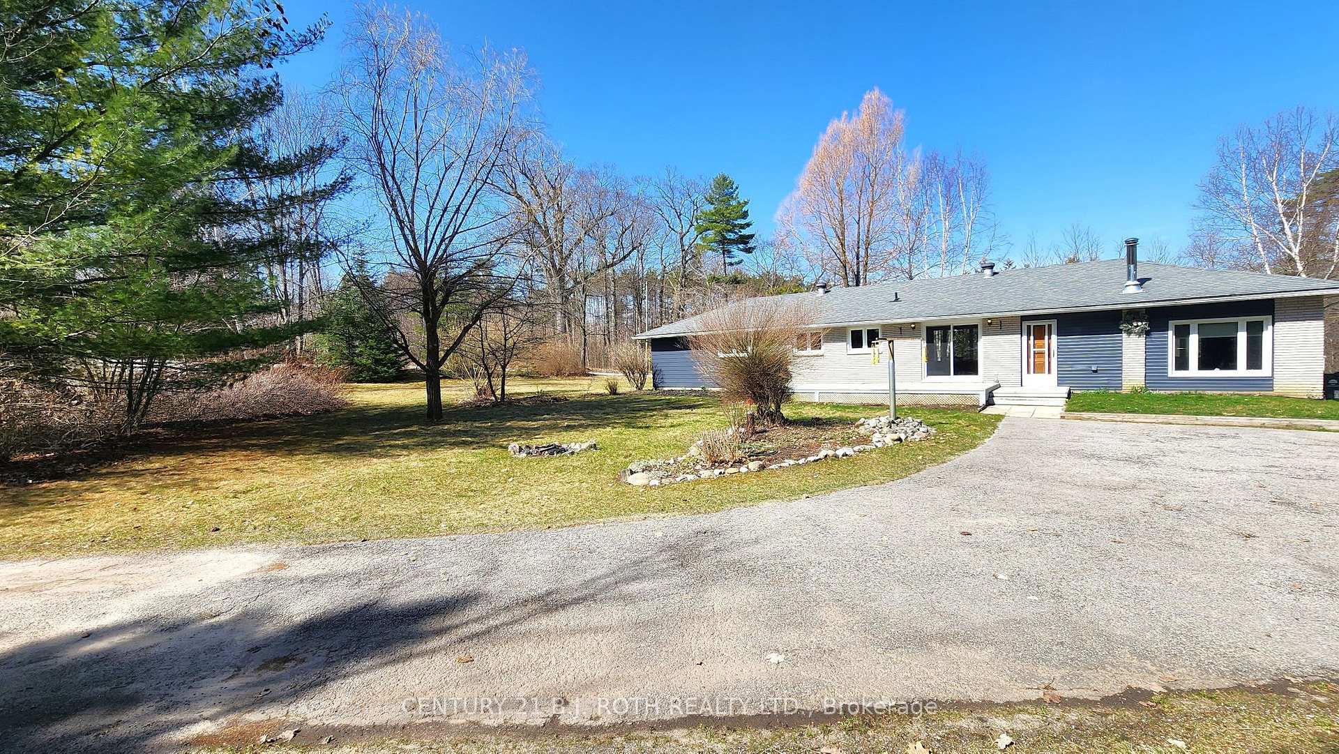 Photo 2 of 3909 Guest Road, Innisfil, Rural Innisfil — HOMEH
