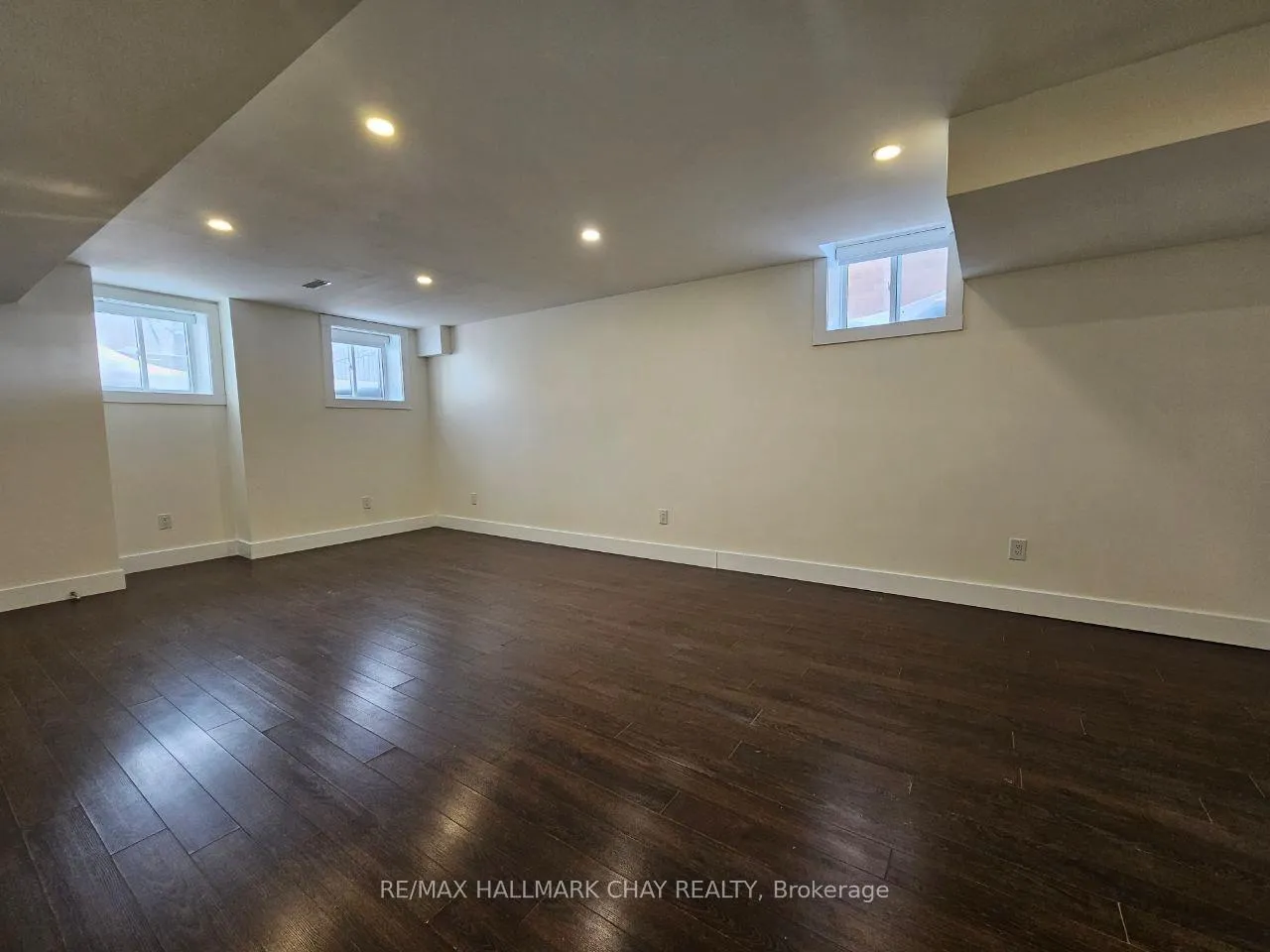 Photo 11 of Unit Lower, 47 Lake Crescent, Barrie, Holly — HOMEH