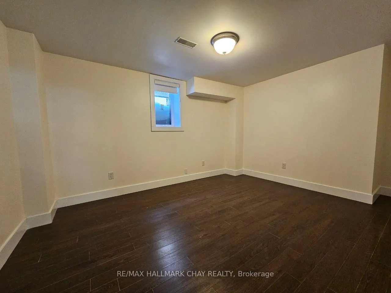 Photo 13 of Unit Lower, 47 Lake Crescent, Barrie, Holly — HOMEH