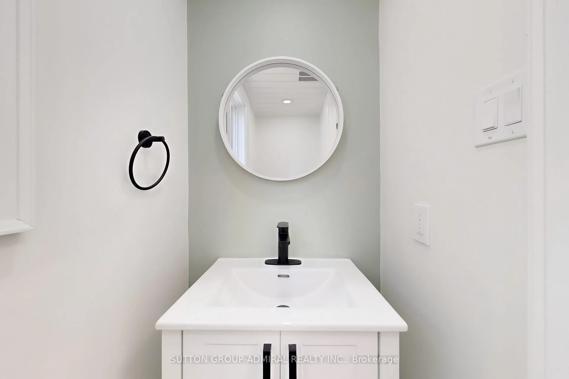 Photo 33 of 2213 Chalmers Crescent, Innisfil, Alcona — HOMEH