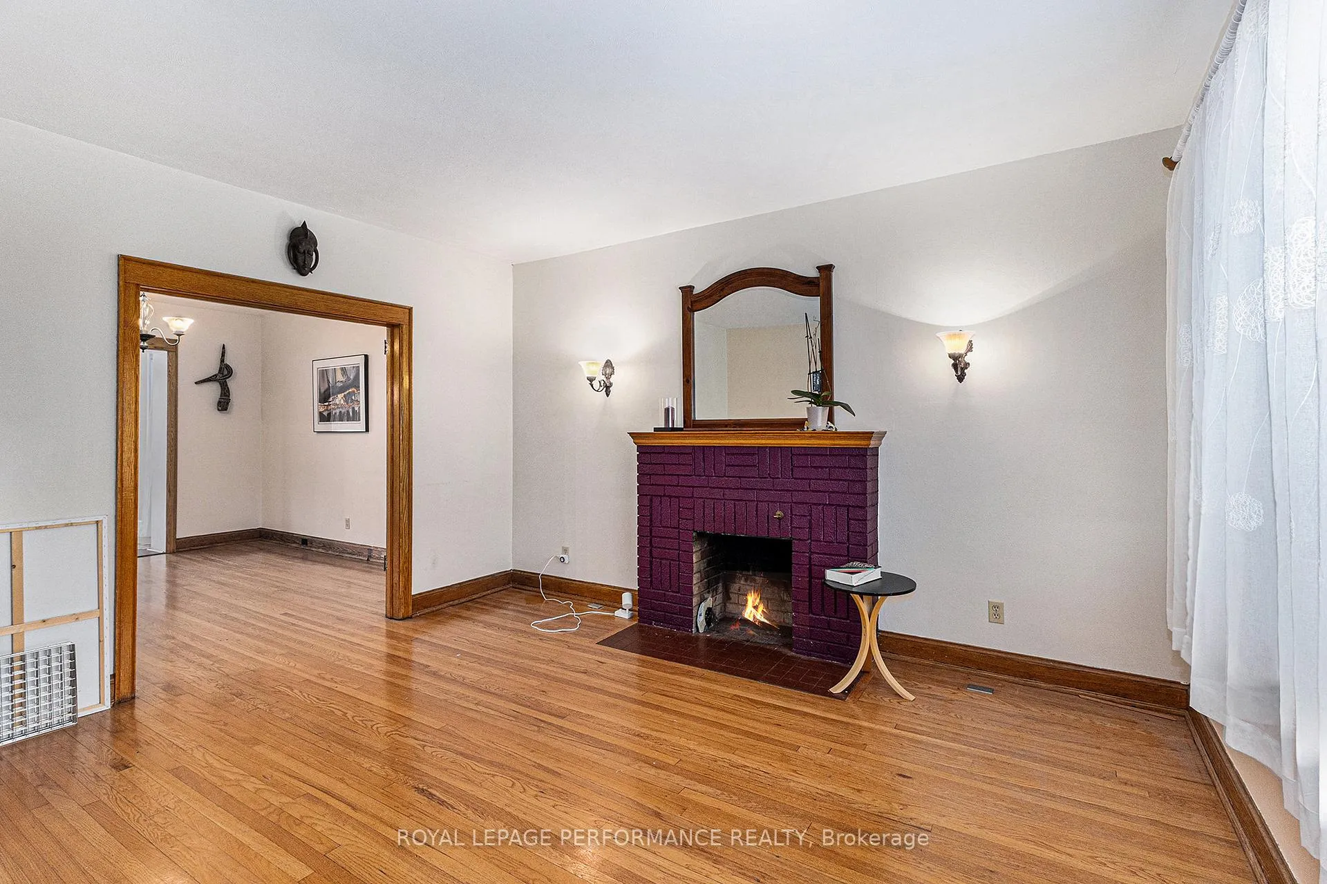 Photo 4 of 107 Russell Avenue, Ottawa, Sandy Hill — HOMEH