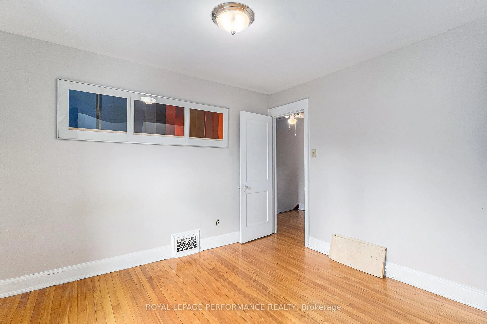 Photo 13 of 107 Russell Avenue, Ottawa, Sandy Hill — HOMEH